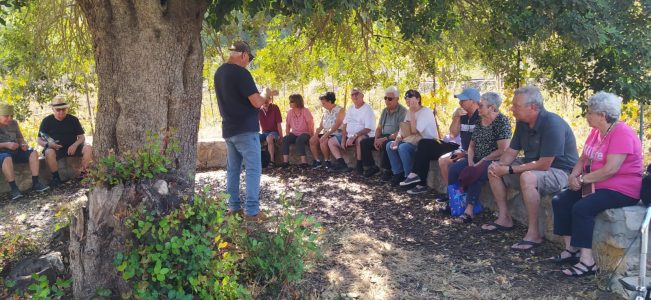 סיור בבוסתן תם בחוף כרמל